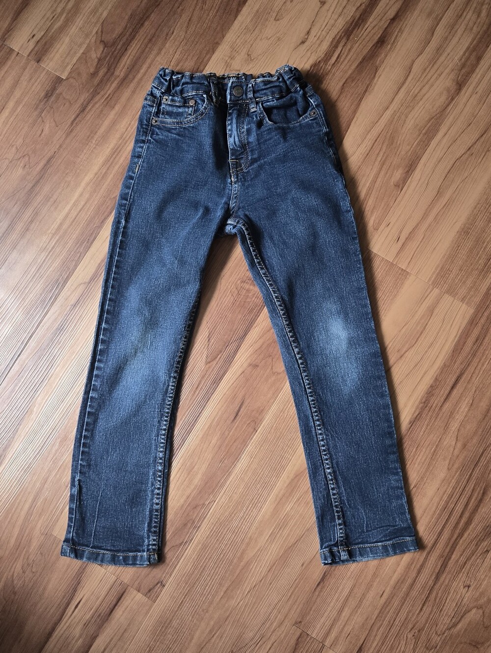 Kids size 7 Authentic Skinny Lucky Brand Dark Wash Blue Jeans EUC